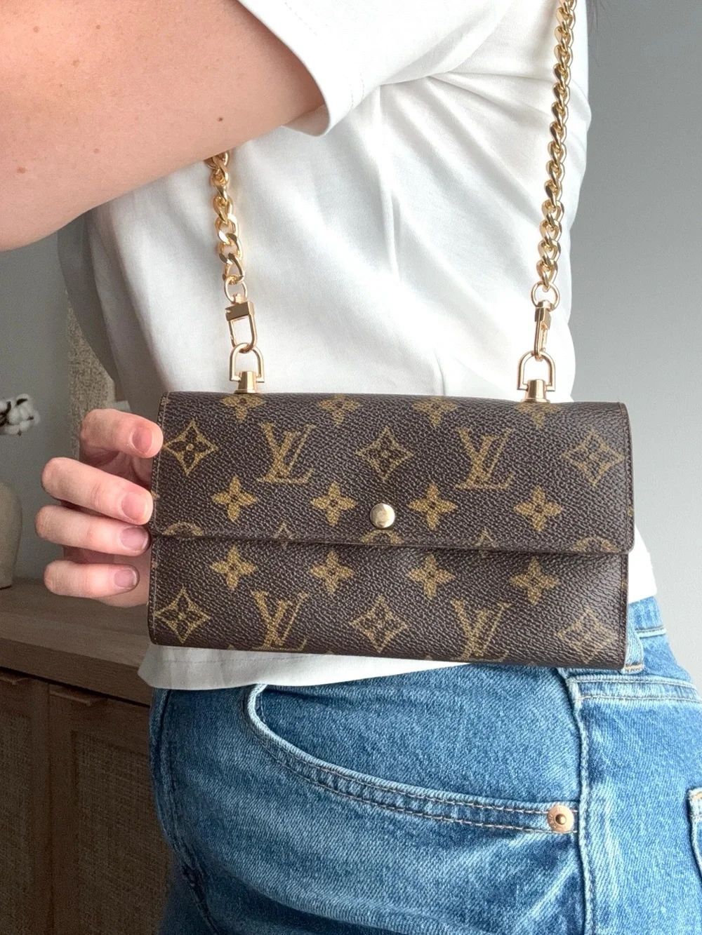 ✅AUTH✅LOUIS VUITTON WALLET ON A CHAIN